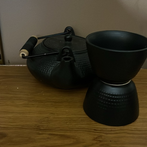 Black Asian tea pot ceramic & cups - Picture 4 of 4